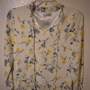 Off White Floral Longsleeve TianShun Top NWOT